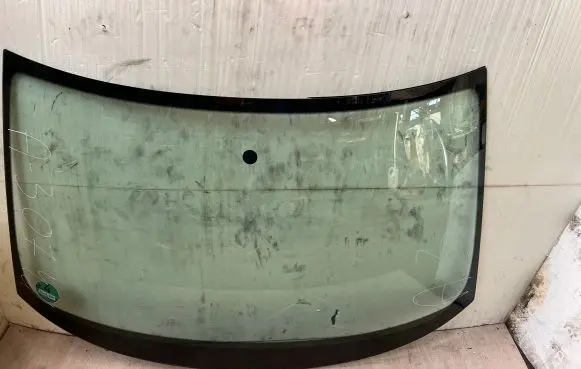 Audi A3 S3 A3 Sportback 8P Front windscreen/windshield window 