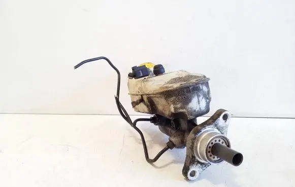 Volkswagen Transporter - Caravelle T5 Master brake cylinder 7H0611303B