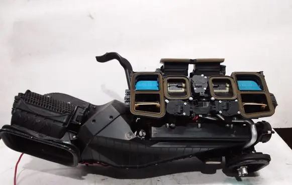 Mercedes-Benz CLS C218 X218 Interior heater climate box assembly A2188300960