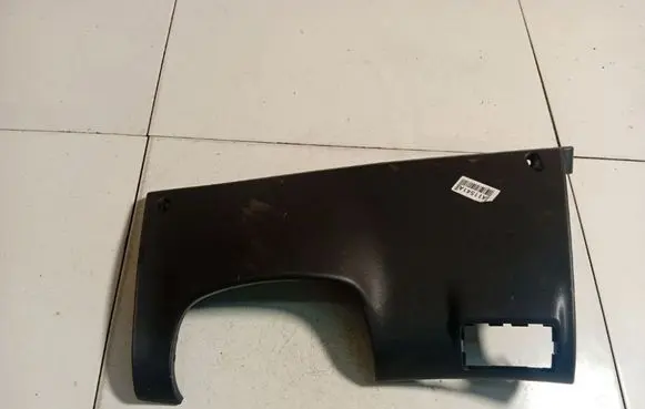 Hyundai i30 Steering wheel column trim 847592R000