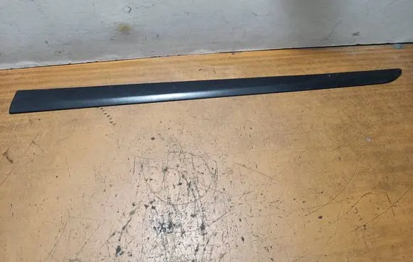 Hyundai i10 Front door trim (molding) 877230X000