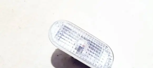Volkswagen Bora Front fender indicator light 1J5949117A