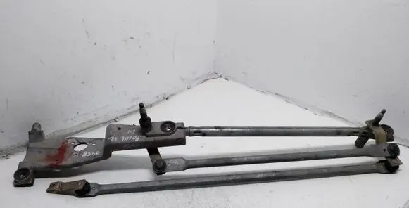 Ford Focus Front wiper linkage 