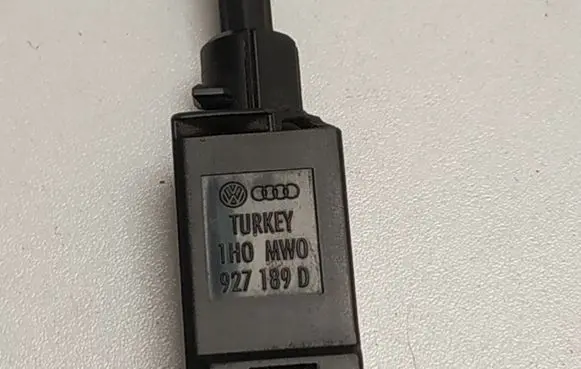 Audi A3 S3 8P Brake pedal sensor switch 1H0927189D