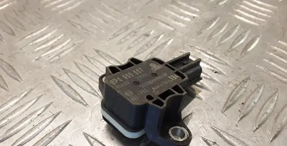 Audi A4 S4 B7 8E 8H Airbag deployment crash/impact sensor 8P0955557