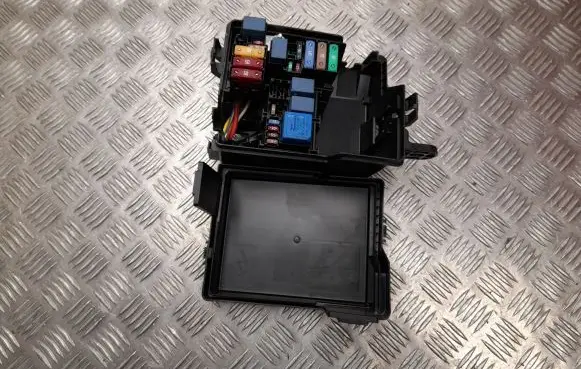 Dacia Spring Fuse box set 243127363R