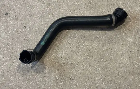BMW X3 G01 Engine coolant pipe/hose 8591941