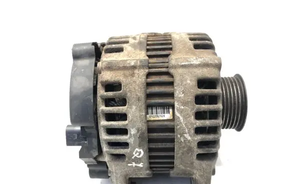 Audi Q7 4L Generator/alternator 059903016F 14V180A 0121715051