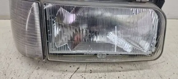 Volkswagen PASSAT B3 Headlight/headlamp 13348000