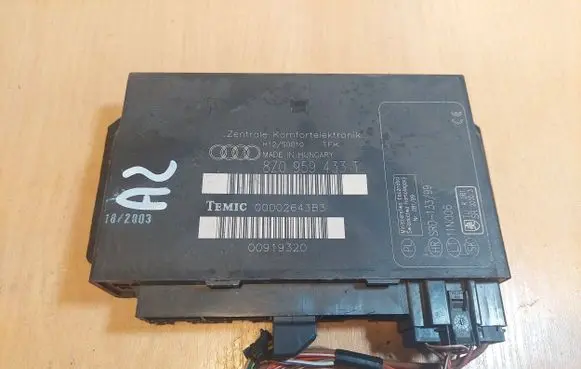 Audi A2 Comfort/convenience module 8Z0959433T 00919320 00002643B3