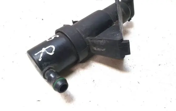 Volkswagen Transporter - Caravelle T5 Headlight washer spray nozzle