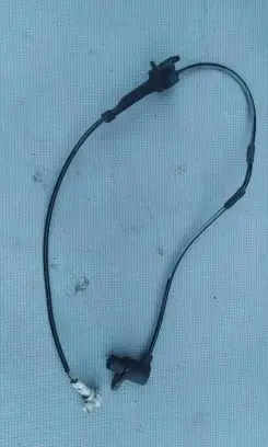 Toyota Corolla Verso AR10 ABS brake wheel speed sensor 0265006676