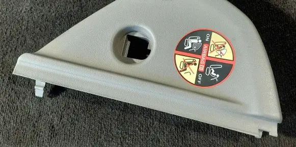 Renault Scenic II - Grand scenic II Dashboard side end trim 8200141018 8200141017