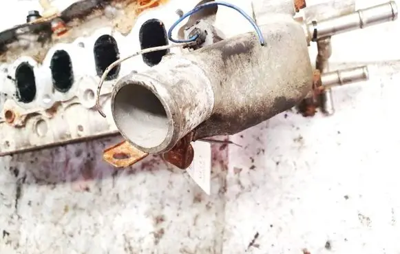 Toyota Avensis T250 Engine coolant pipe/hose