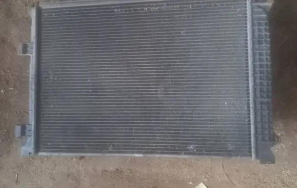 Audi A6 S6 C5 4B Coolant radiator 4B0121251 8537885 250402