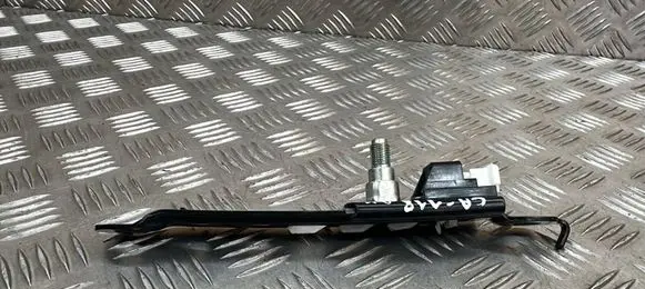 Toyota RAV 4 (XA40) Seat belt adjustment rail