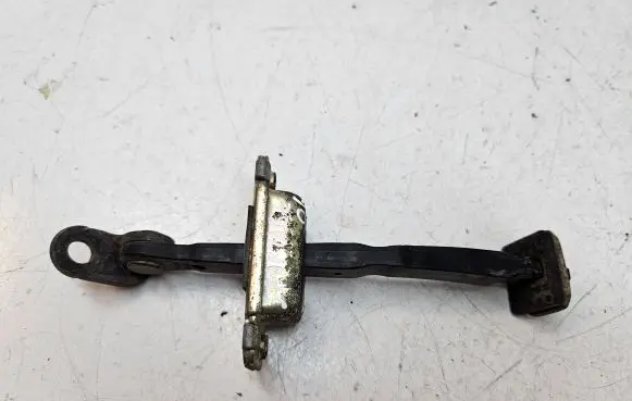 KIA Sportage Rear door check strap stopper