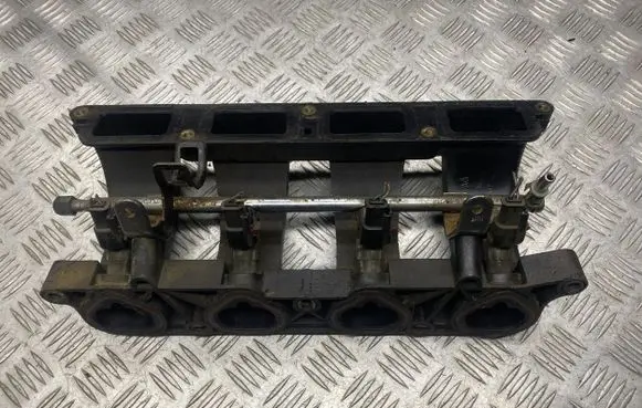 Chrysler PT Cruiser Intake manifold 04777871AG 9R847