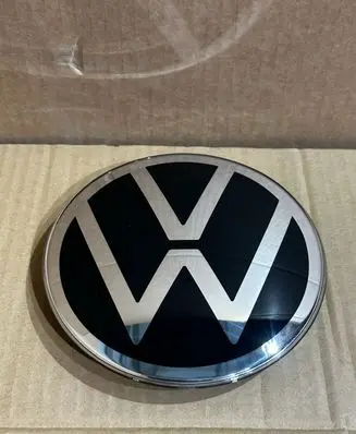 Volkswagen Tiguan Manufacturer badge logo/emblem 5NA853601M
