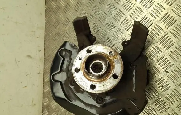 Skoda Fabia Mk4 (6VA) Front wheel hub 