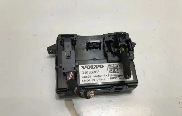 Volvo XC40 Other control units/modules 31663963