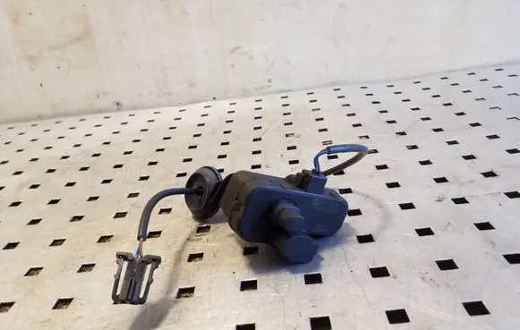 Fuel tank cap lock motor