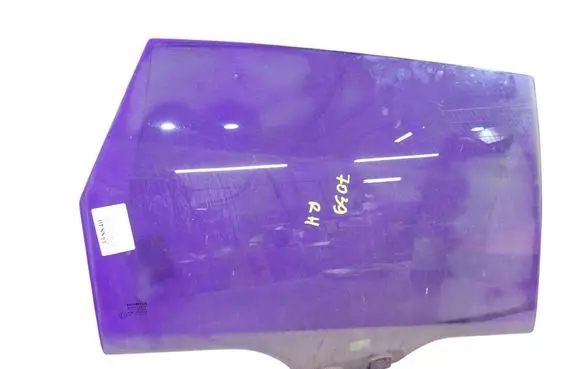 Honda Civic Front door window glass four-door 