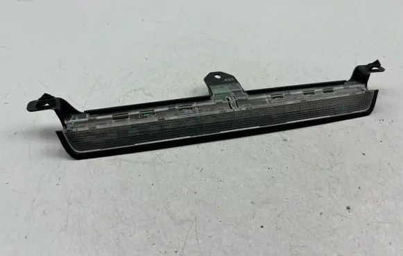 Volvo XC70 Third/center stoplight 8658948