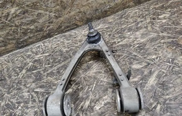 Maserati Quattroporte Front control arm 3206582