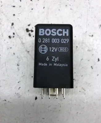 Volkswagen PASSAT B6 Glow plug pre-heat relay 4E0907282A 0281003029 639