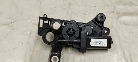 Mercedes-Benz S C217 Seat belt adjustment motor A2178600182