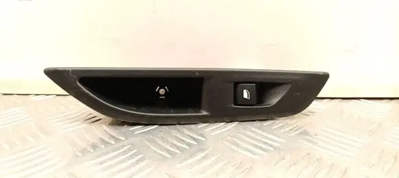 Peugeot 208 II Electric window control switch 9823212880