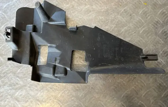 Renault Master III Intercooler air guide/duct channel 214982412R