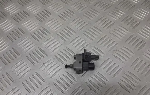 Ford Mondeo Mk III Brake pedal sensor switch 1S7T13480AA