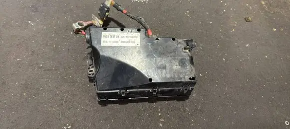 Volvo V50 Fuse box set 8688040 518818000