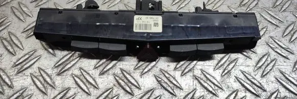 Opel Astra H Hazard light switch 13100111 0320 03758030