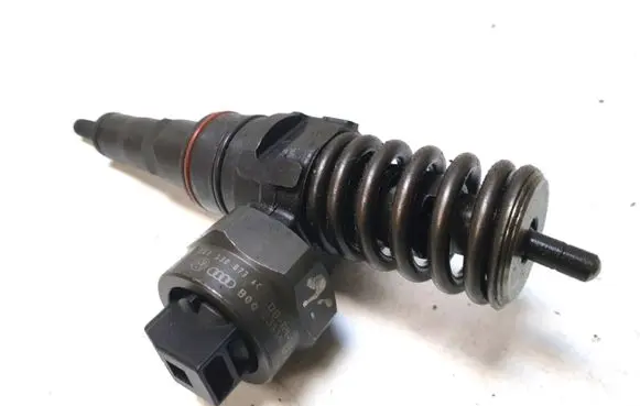 Fuel injector