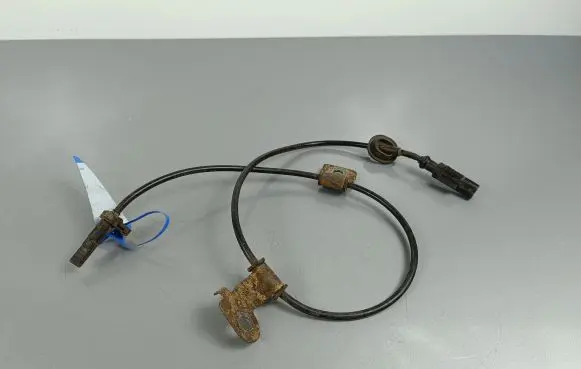 Subaru Legacy ABS brake wheel speed sensor 27540AG00