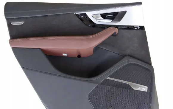 Audi Q7 4M Rear door card panel trim