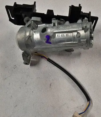 Volkswagen Golf VII Ignition lock 5Q0905865A