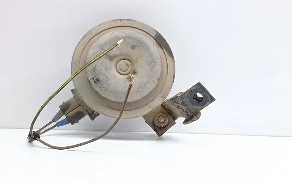 Volkswagen Golf III Horn signal