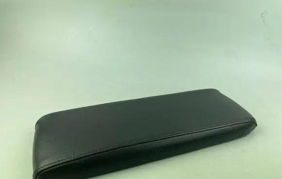 Toyota Prius (XW50) Armrest 58906-47140 5890647140 58951-47100