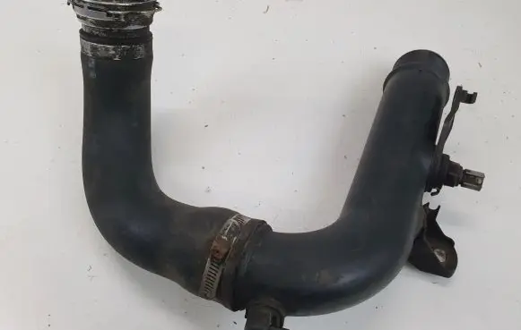 Toyota Corolla Verso AR10 Intercooler hose/pipe 173620R010