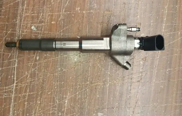 Renault Master III Fuel injector 166009567R
