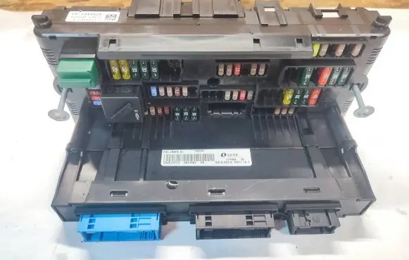 BMW X3 F25 Fuse module 9259467 05323042 217033444