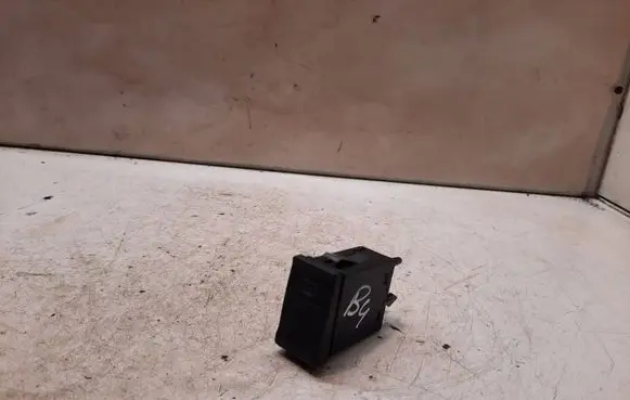 Audi 80 90 S2 B4 Windscreen/window heater switch 4A0941503