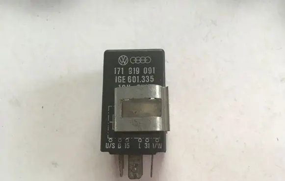 Volkswagen Golf II Other relay 171919091