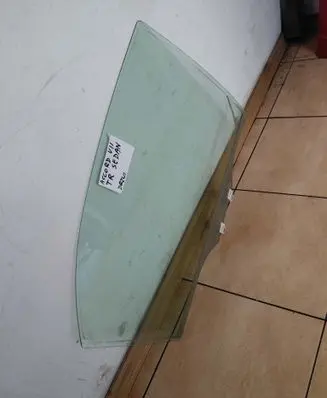 Honda Accord Rear door window glass