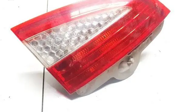 Ford Mondeo MK IV Tailgate rear/tail lights 7s7113a603b 7s71-13a603-b