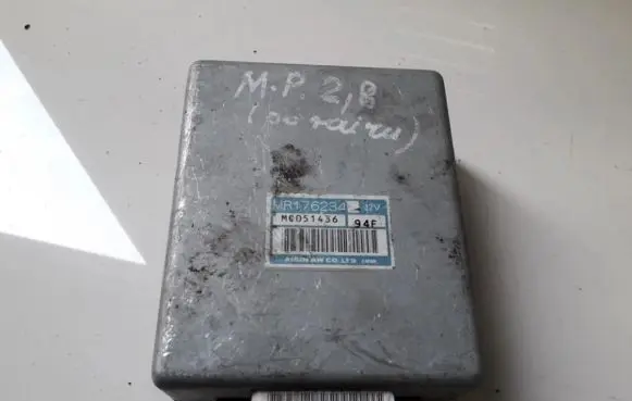 Mitsubishi Pajero Power steering control unit/module mr1762834 mc051436